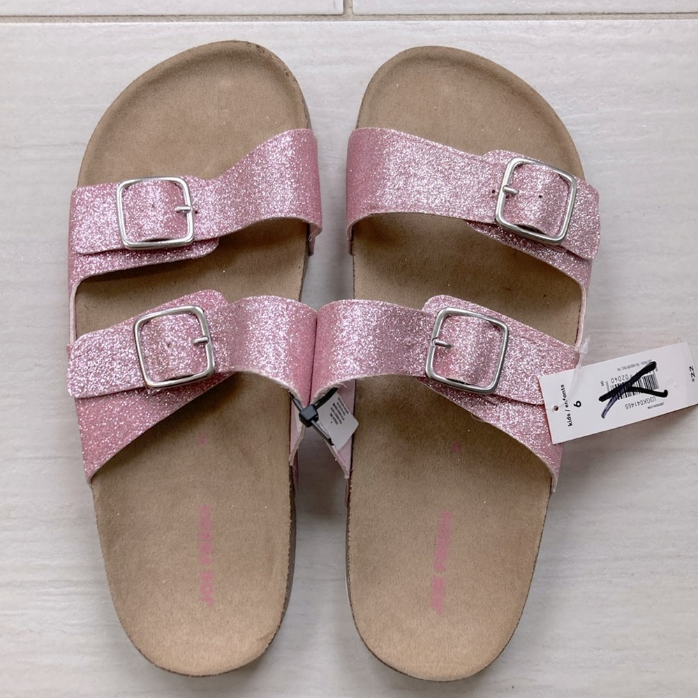 New with tags Joe Fresh girls size 6 sandals